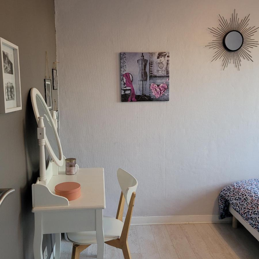 Charmant Appartement A Deux Pas Du Centre Historique Quimper Bagian luar foto